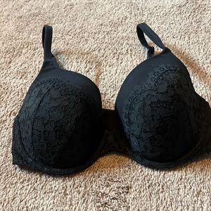 Black size 32DD Victoria’s Secret Body by Victoria bra.